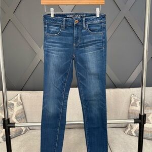 American Eagle Outfitters Women's Blue Jeans Size 4